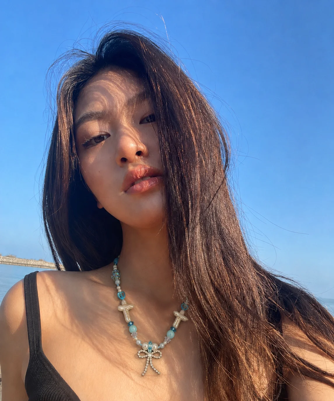 AQUA POP NECKLACE