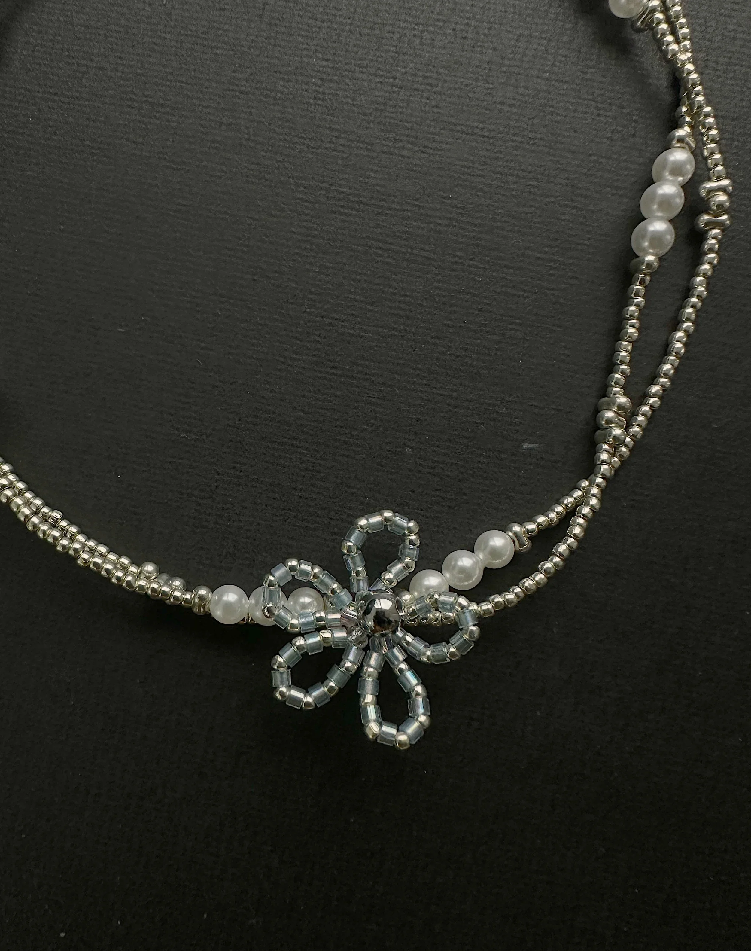 DAISY DOT NECKLACE 2