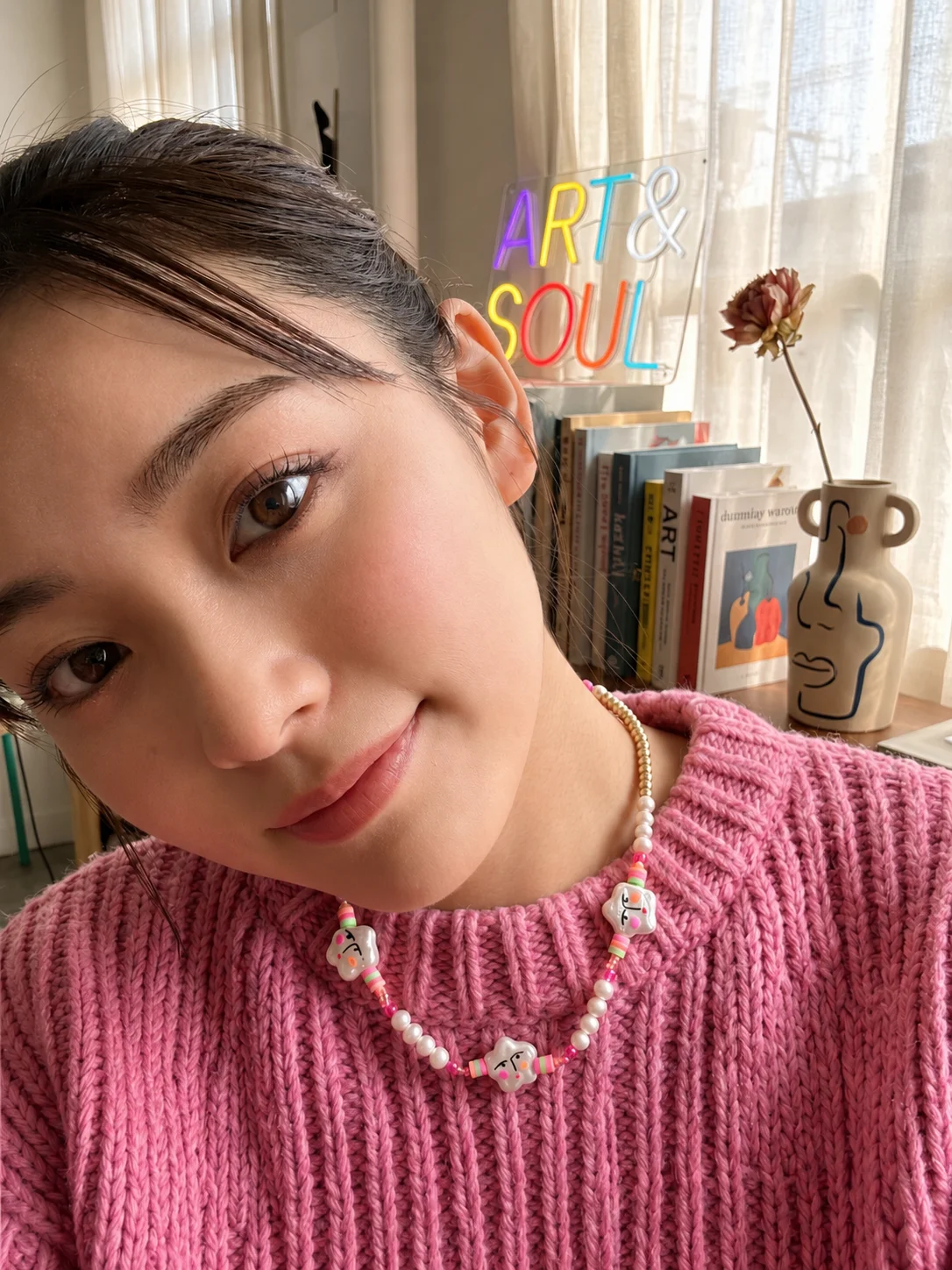 MOODY NECKLACE